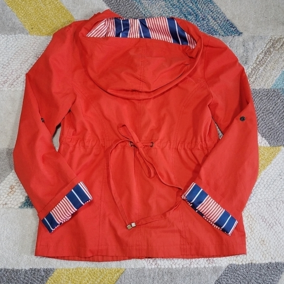 Tulle Coral Spring Hooded Jacket - Picture 6 of 7